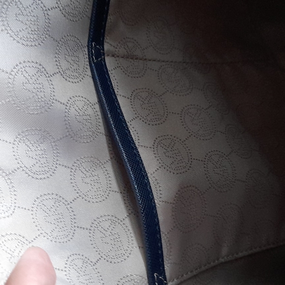 Flash Sale! Today only deal! Authentic! Michael Kors tote - Picture 12 of 12